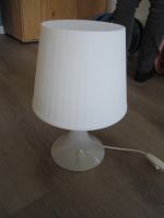 Stehlampe /Nachttischlampe in weiß von Ikea Schleswig-Holstein - Mildstedt Vorschau