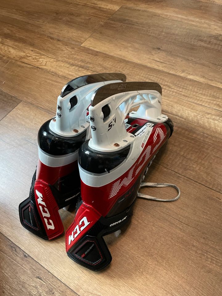 CCM Jetspeed FT4 Pro Schlittschuhe 7,5 Tapered 42,5 in Lampertheim