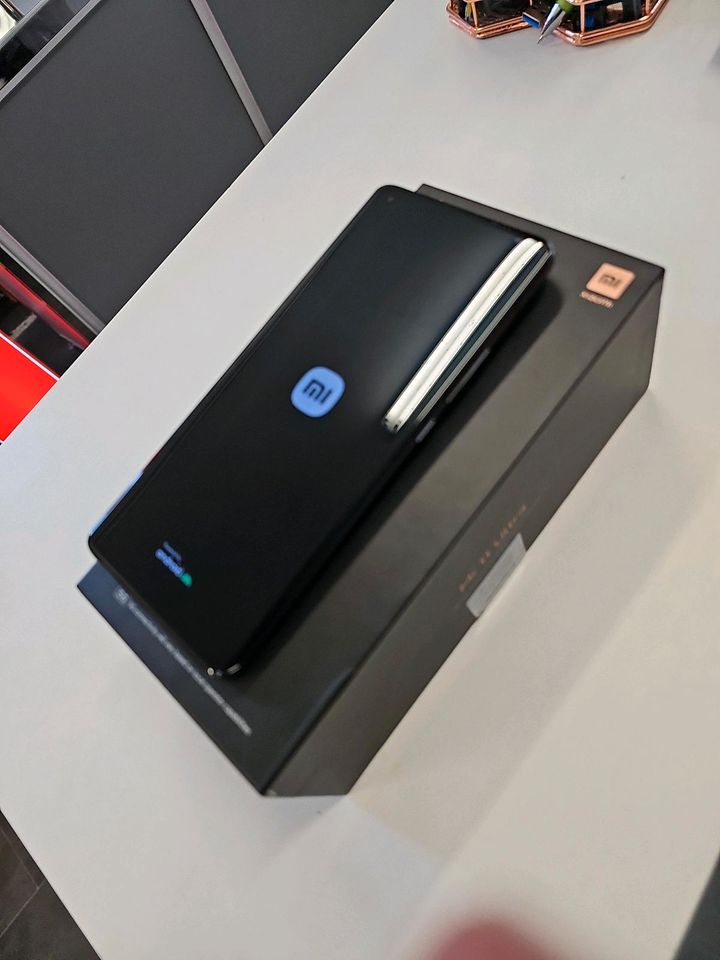 Mi 11 Ultra 256GB 12GB in Black Wie Neu Top Zustand Für 399€ in Frankfurt am Main