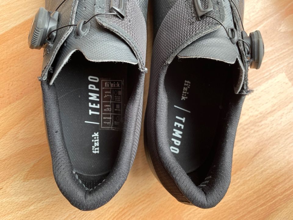 Fizik Tempo Overcurce R4 44,5 Boa Rennradschuhe in Markt Schwaben