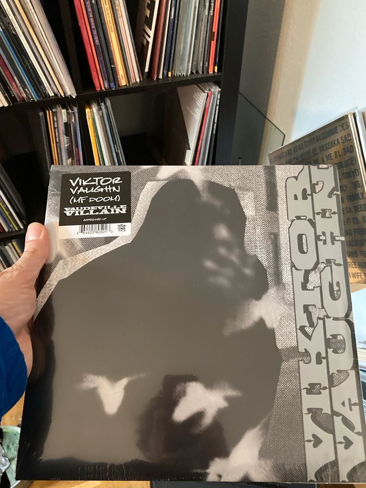 Viktor Vaughn-Vaudeville Villain ltd 4000 silver vinyl lp mf doom in Leipzig