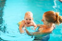 Babyschwimmen ab Juni in Norderstedt Schleswig-Holstein - Henstedt-Ulzburg Vorschau