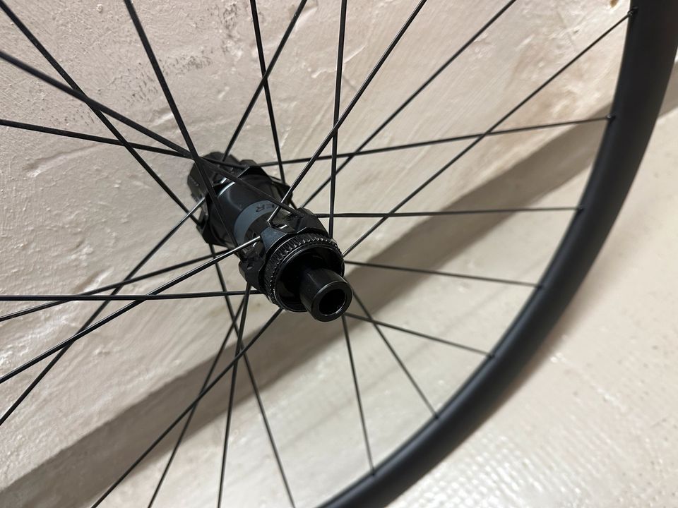 Bontrager Aeolus Pro 37 Laufradsatz w. NEU - nur einmal gefahren in Stuttgart