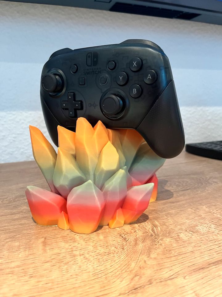 Crystal Stand - Controller Ständer - Xbox PS5 Nintendo Switch in Lünen