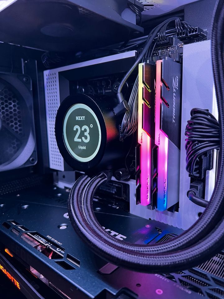 NZXT Gaming PC mit 3070ti in Kronberg im Taunus