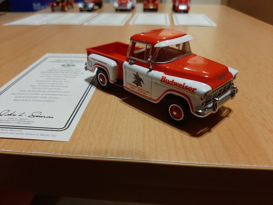 Matchbox Sammlermodelle Budweiser Oldtimer-Lieferwagen Kollektio in Stoltebüll