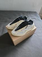 Adidas - Yeezy 700 V3 Azael Größe 46 2/3 Berlin - Wilmersdorf Vorschau