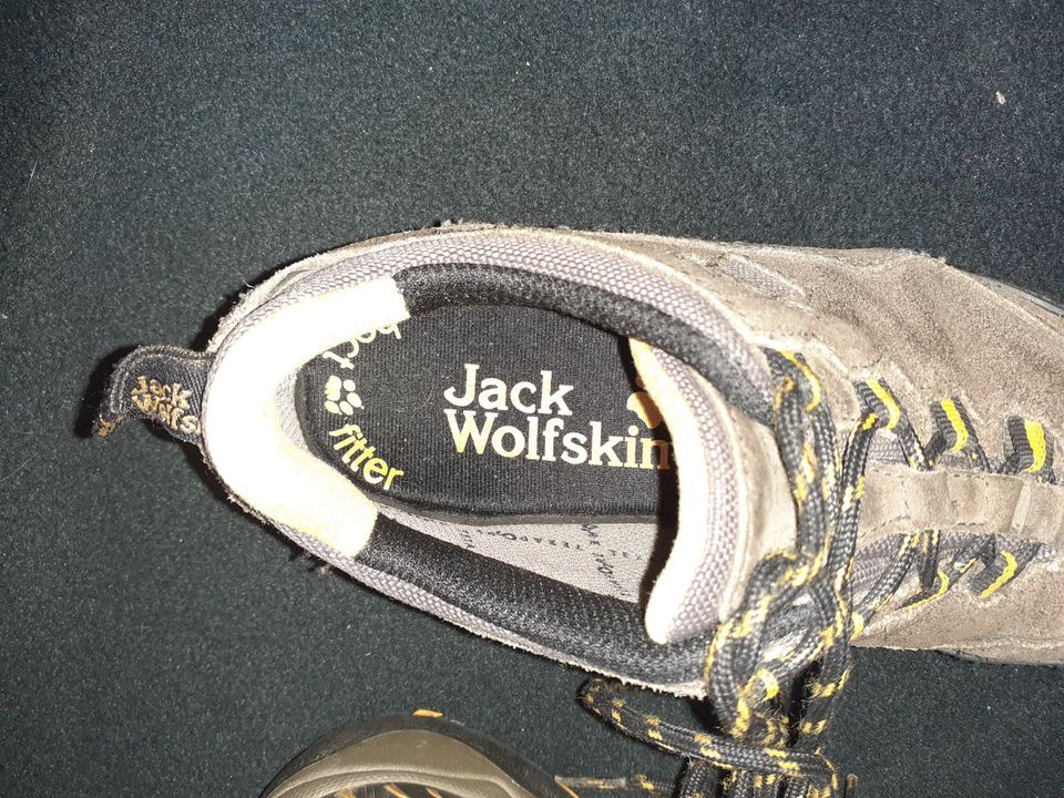 Jack Wolfskin Schuhe Gr. 33 in Wertheim