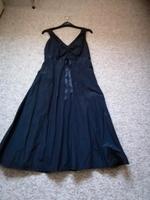 Trägerkleid mit Bolero gr 36.. von Comma Hessen - Alsfeld Vorschau