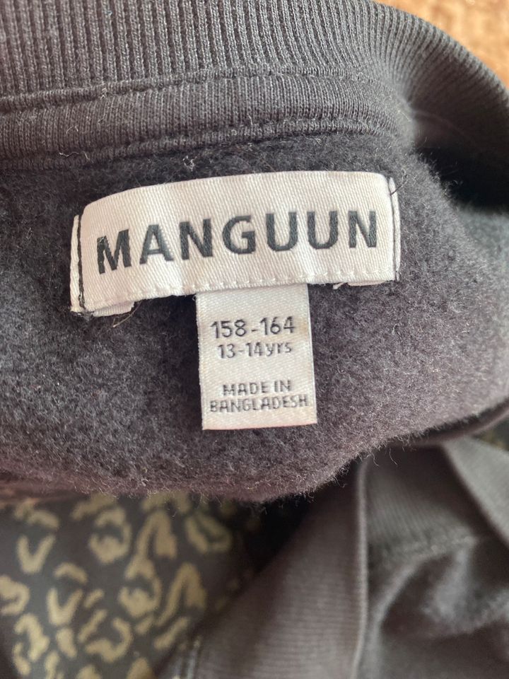 MANGUUN Pulli in Freising