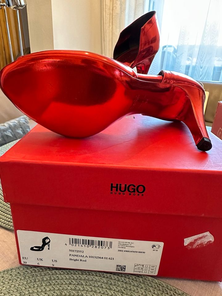 Keen Sandalen Hugo Boss  high heels in Zirndorf