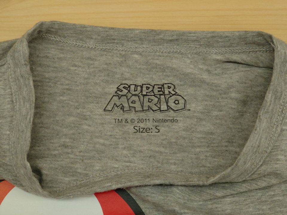 bioworld Super Mario Power Up! Herren T-Shirt Größe S grau in Zwingenberg