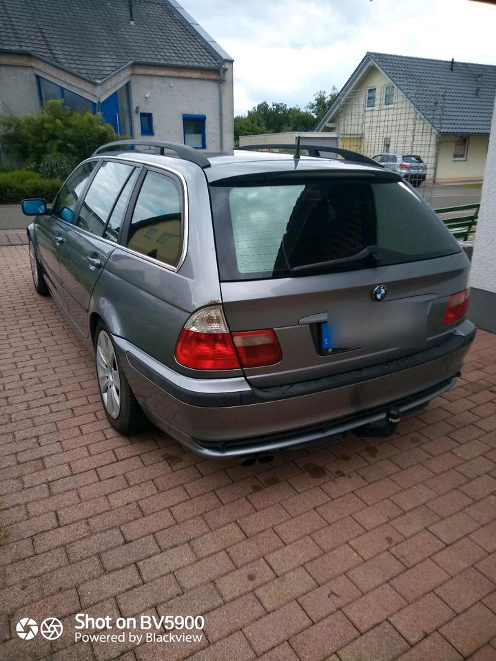 BMW E46 TOURING 320I in Baumholder