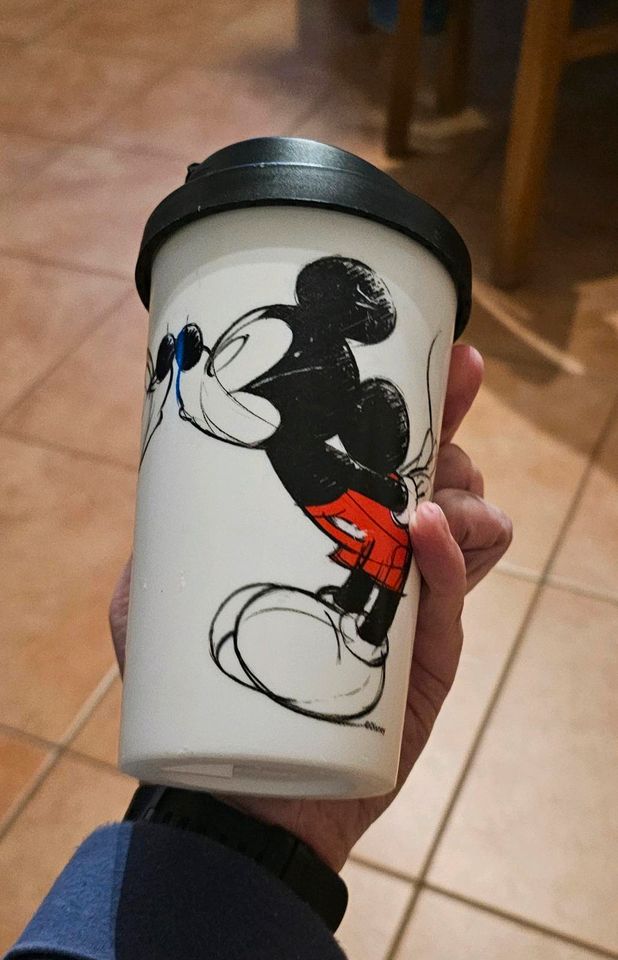 Becher Coffee to go Mickey Maus Minnie in Uelzen