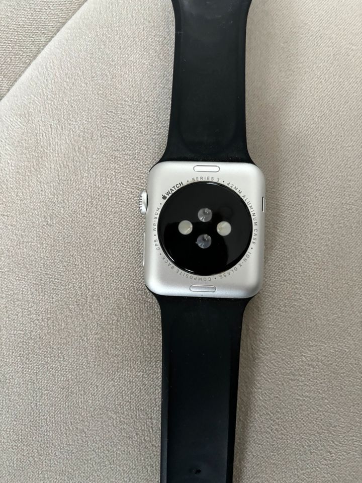 Apple watch series 3 42mm aluminum case in Nordheim