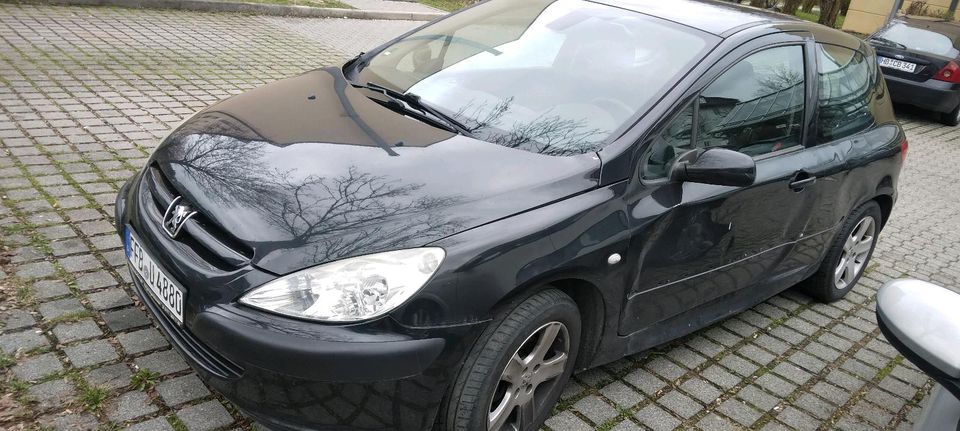 Peugeot 307 2,0 hdi in Berlin