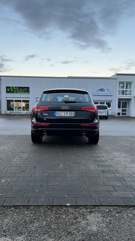 Audi Q5  2.0 automatische Benziner 165.000 km.   10.2010 in Oberstenfeld