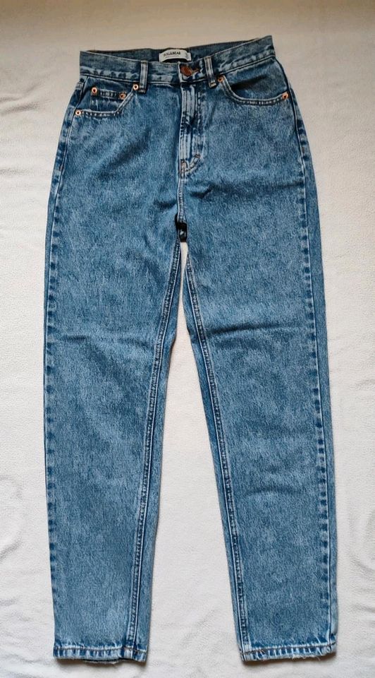 Damen PULL&BEAR Mom fit Jeans in Hammelburg