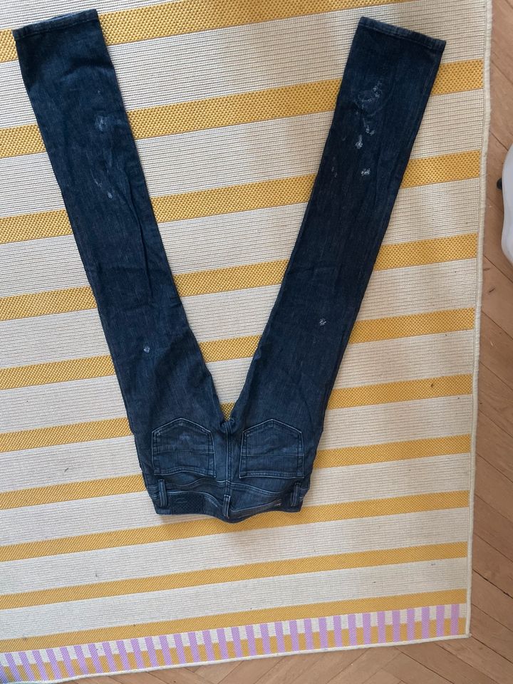 Diesel 24/32 schwarz graue Low waist Jeans ungetragene xxs in Hamburg