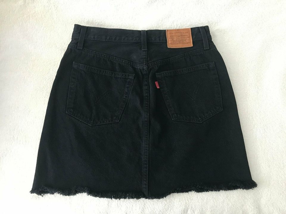 Levi’s  Minirock, schwarz, Gr. 26 in Bonn