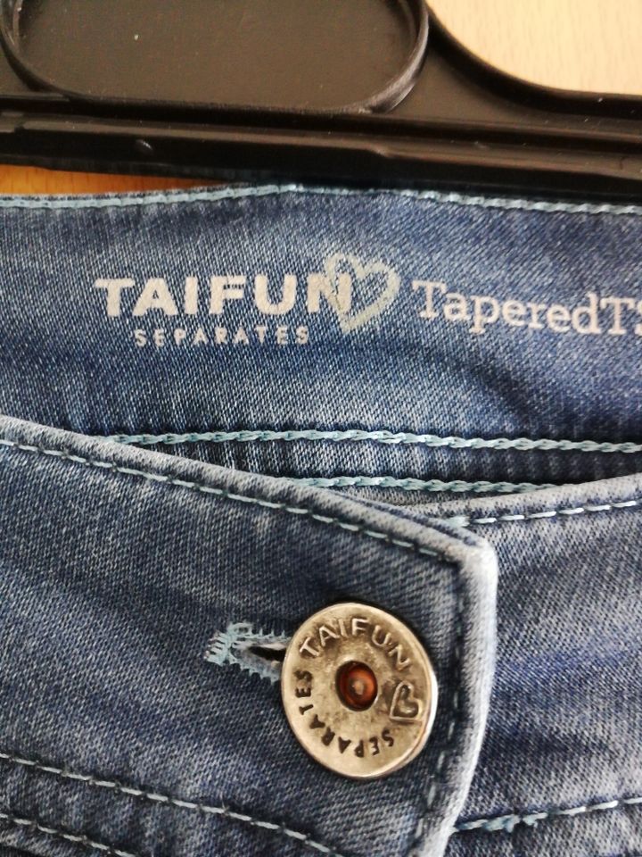 TAIFUN Jeans Gr. 46 Damen in Reutlingen