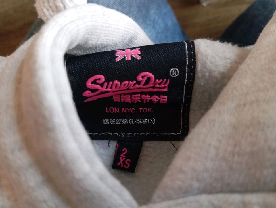 Superdry Hoodie Gr. XS in Schüttorf