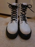 Tommy Jeans Damen Boots Gr 40 zu verkaufen Nordrhein-Westfalen - Mettmann Vorschau