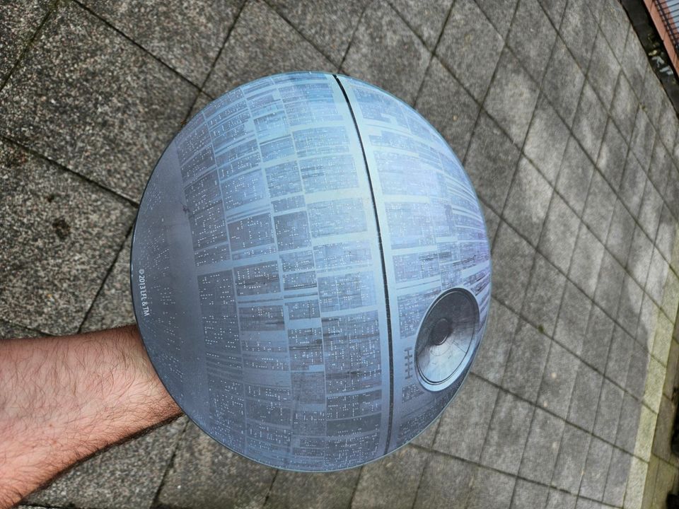 Servierplatte Star Wars Todesstern 30cm abzugeben Sammlerstück in Oberhausen