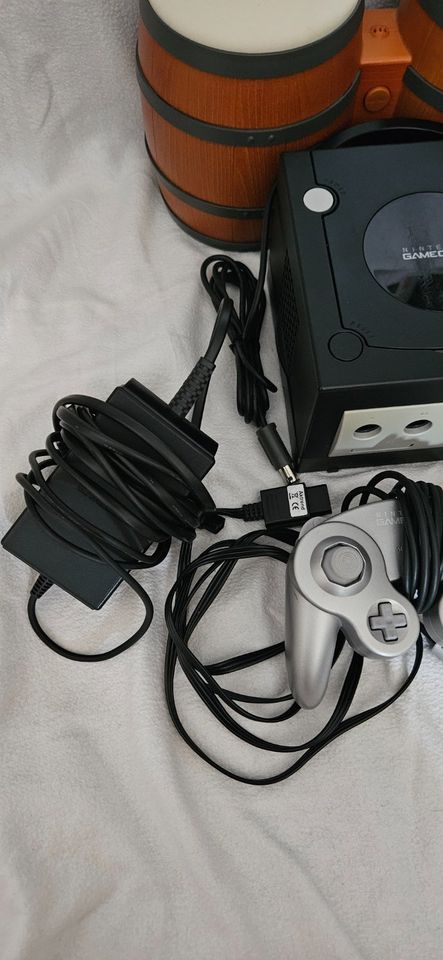 Nintendo Gamecube SpieleSet 2 Controller GARANTIE DonkeyKong in Siegen