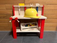 Werkbank Holz Kinderspielzeug mit viel Zubehör Hessen - Hanau Vorschau