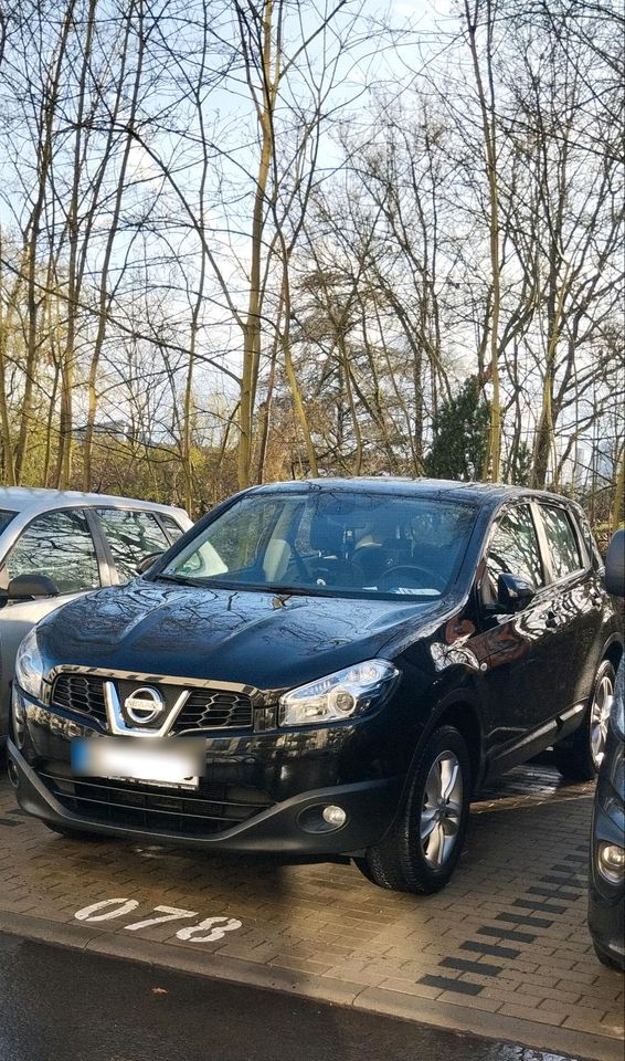 Sehr Gepflegter Nissan Qashqai acenta 2, 141 PS, TÜV neu in Berlin