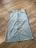 Jeans, Rock, H&M, Größe L. Hellblau neuwertig Bayern - Höchberg Vorschau