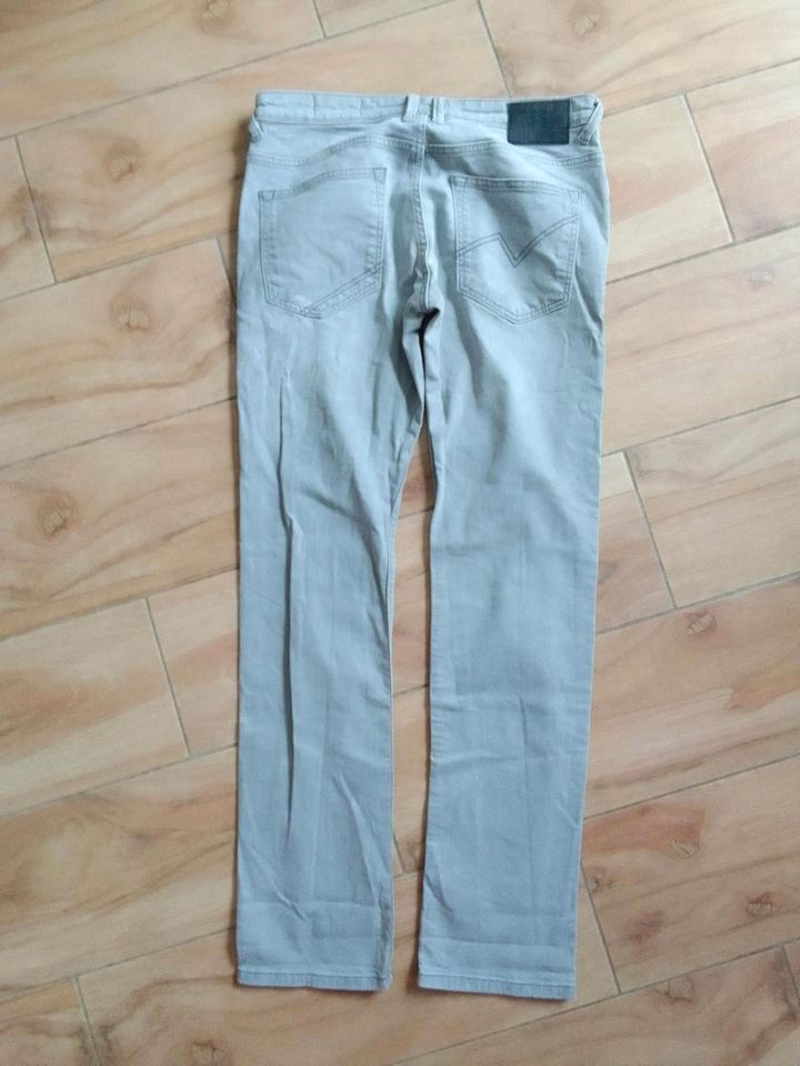 Jeans Gr. 32/34 Tom Tailor Slim grau bequem Baumwolle*top Zustand in Leipzig