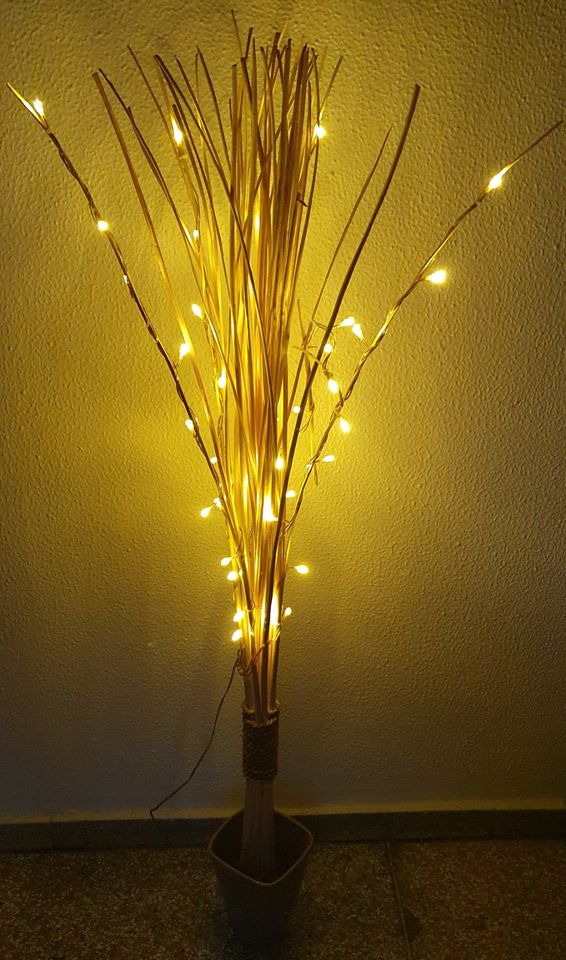 Licht-Strauch mit 40 LED-Lichter gelbgrün Leucht-Baum in Mitte - Wedding |  Lampen gebraucht kaufen | eBay Kleinanzeigen ist jetzt Kleinanzeigen