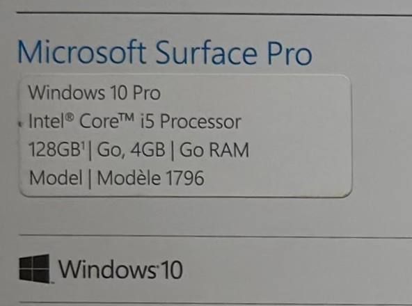 Microsoft Surface Pro 5 2017 128GB i5 4GB RAM / Wie Neu in Dresden