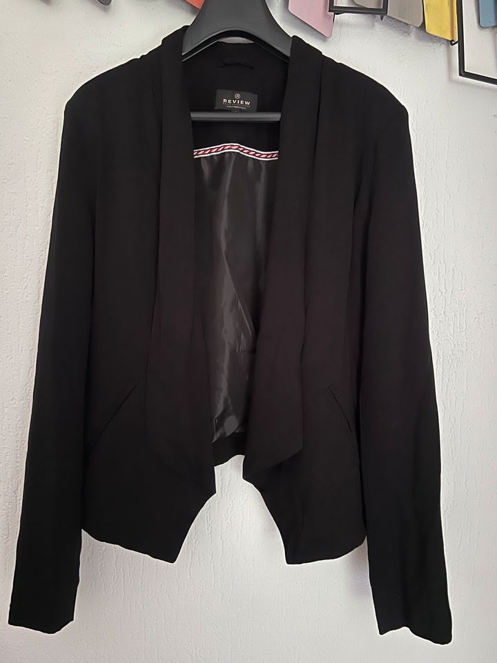 Blazer, Kurzjacke, Review, Größe S in Liederbach