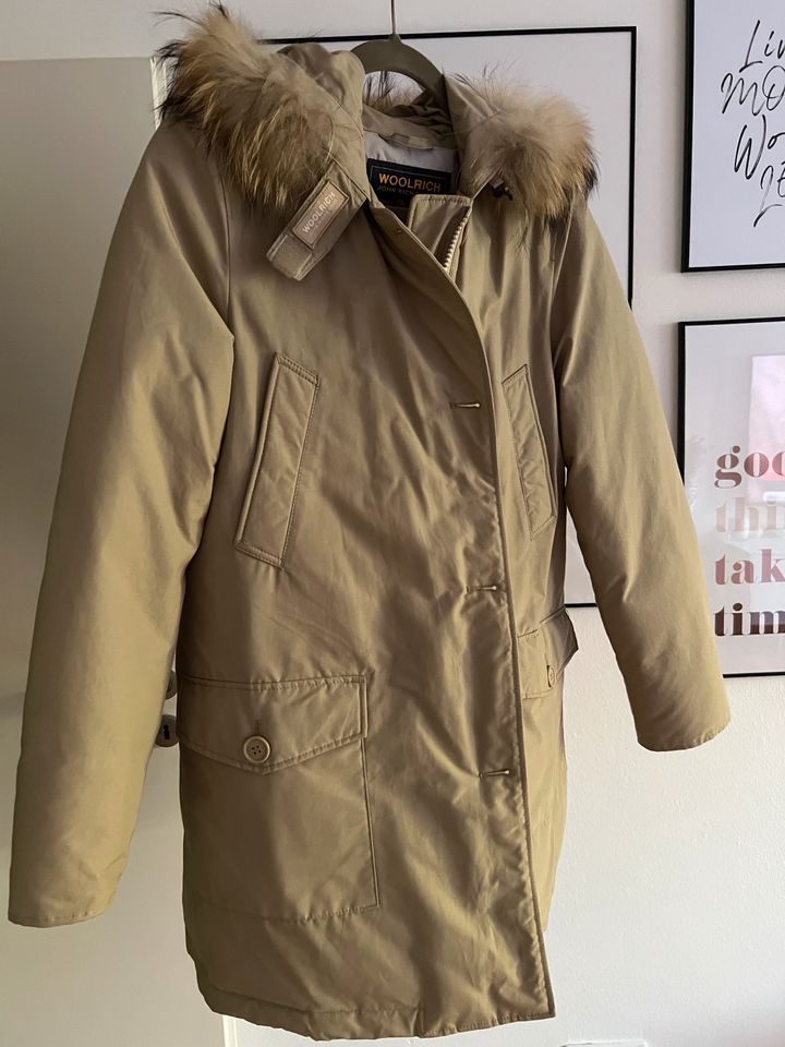 Winterjacke Mantel - Woolrich Parka in Beige NEU in Düsseldorf