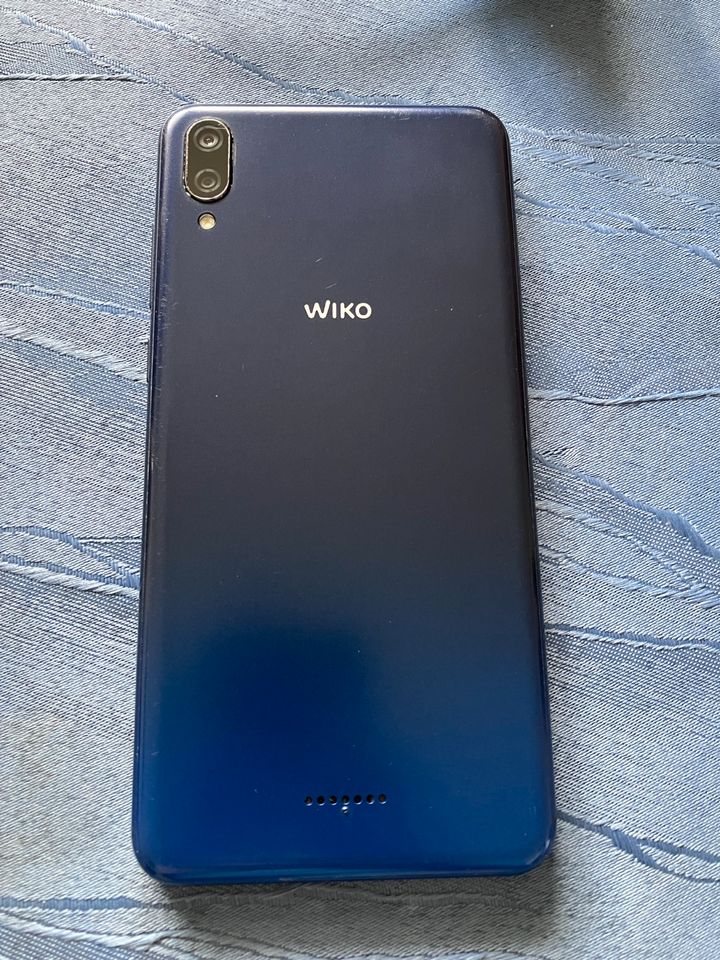 WIKO Y80 blau in Bremen