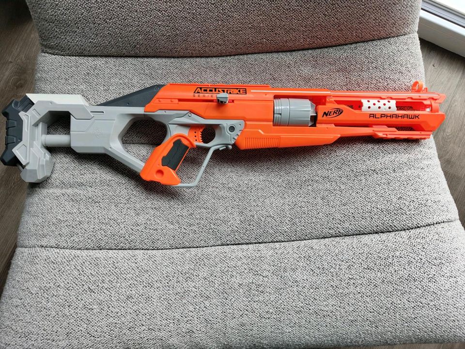 Nerf Accustrike Alphahawk + Nerf Firestrike Elite in Forchheim