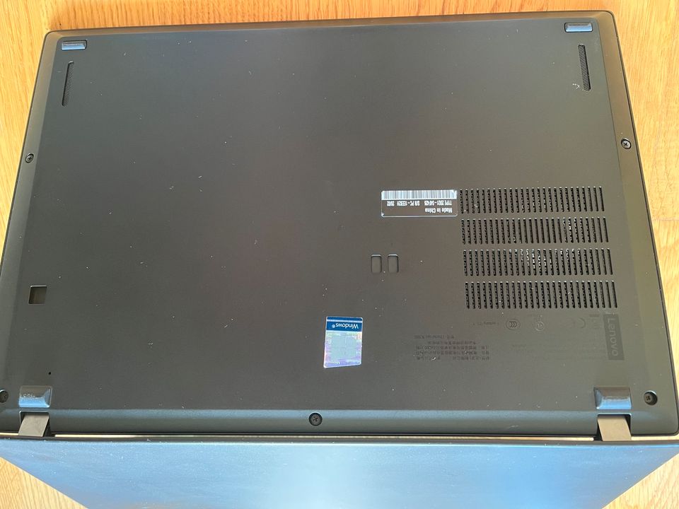 Lenovo Thinkpad X390 i7/16G/1000G/Fingerprint in Düsseldorf