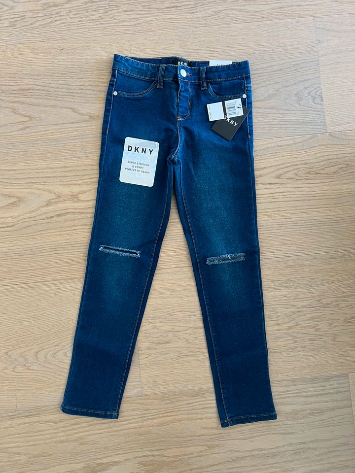 DKNY Jeans Stretch Hose 140 10 NEU blau Denis in Gau-Bischofsheim