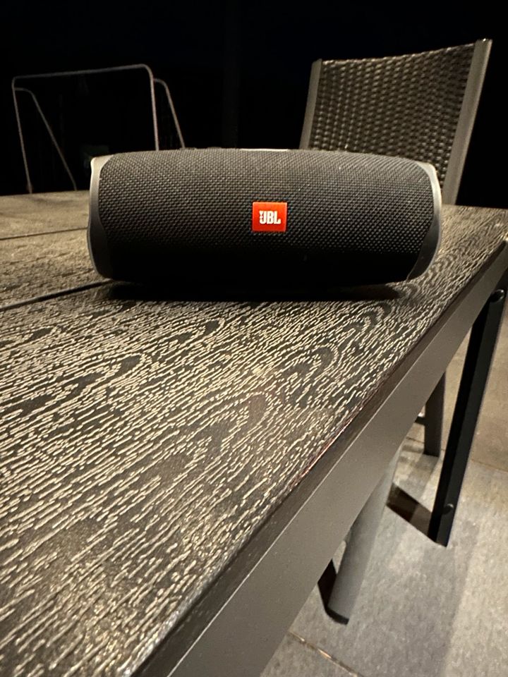 JBL Charge 4 in Bissendorf