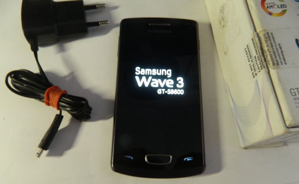 Samsung Galaxy Xcover Outdoor-Smartphone, Wave 3 in Langenselbold