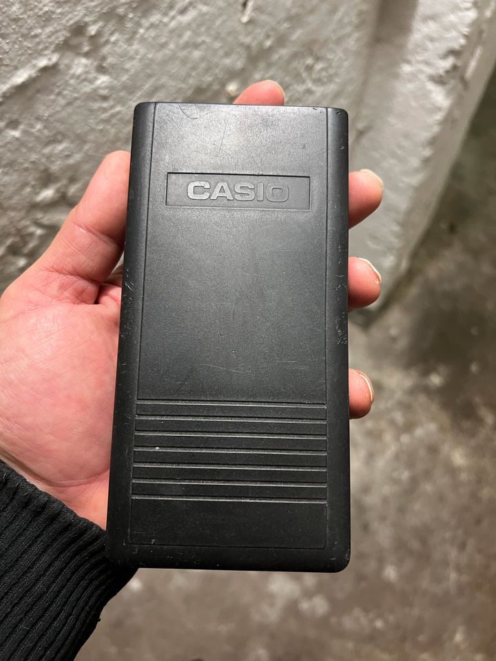 Casio fx-82B Taschenrechner in Köln