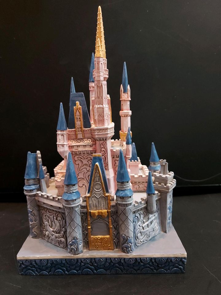 Cinderella's Castle parc exclusive Jim Shore Disney Traditions in Emlichheim