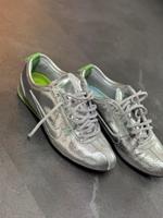 Nike Sneaker, Größe 38,Silber Hessen - Rosbach (v d Höhe) Vorschau