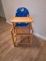 Kinderhochstuhl aus stabilem Holz ,umstellbar als Spieltisch. Niedersachsen - Cloppenburg Vorschau