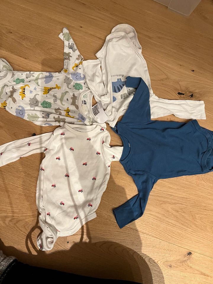 Kleiderpaket, 28 Teile, Größe 62, H&M, Alana, Sanetta in Elsendorf