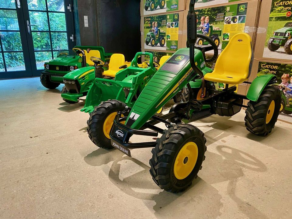 John Deere HPX Gator, Kinderfahrzeug mit Batterie, Vorführer in Dorfen