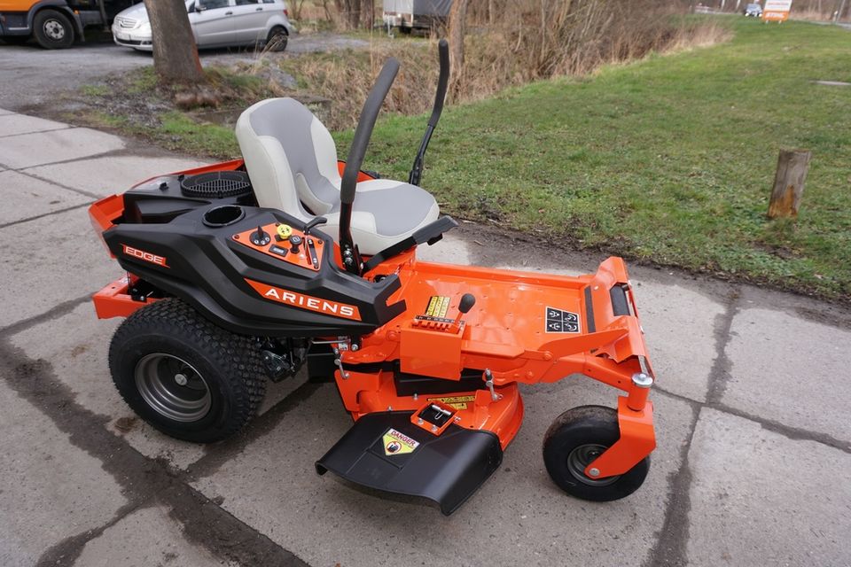 Ariens EDGE 34 Nullwendekreismäher / Zero Turn Mäher in Kreischa